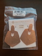 Nwt kendra scott hammered rose - scott,
