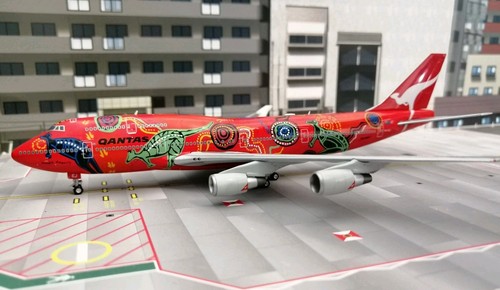 Qantas boeing b747 400 - b747-400, vh-oej