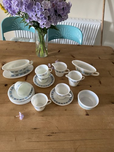 Pyrex job lot chelsea patterns - lot,