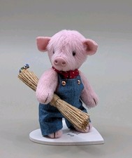 Miniature  artist handmade pig Edward by Boyatt Wood Bears