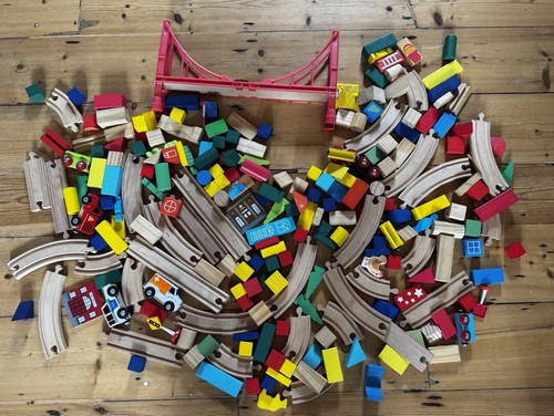 Big brio train - big,
