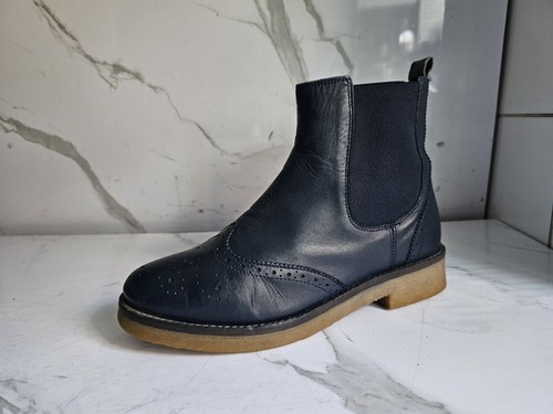 John white moccamocca - john, 6