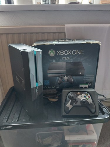 Xbox one halo - one,