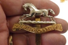 MILITARY BADGE THE QUEEN'S OWN