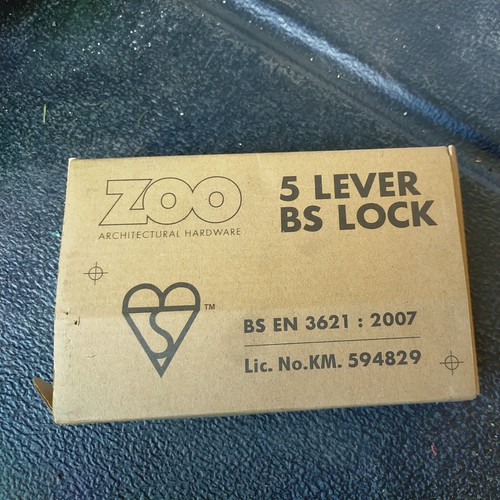 Zoo retro fit - retro, british
