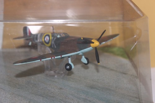 Corgi legends aa31905 - corgi,