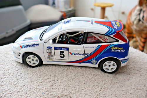 Burago scale ford - 1/18,