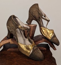FLAPPER 1920’S METALLIC GOLD LAME BROCADE + GOLD LEATHER HIGH HEEL SHOES