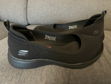 Brand New Black Skechers Air Cooled Memory Foam Wide Fit Trainers Pumps Size 5!