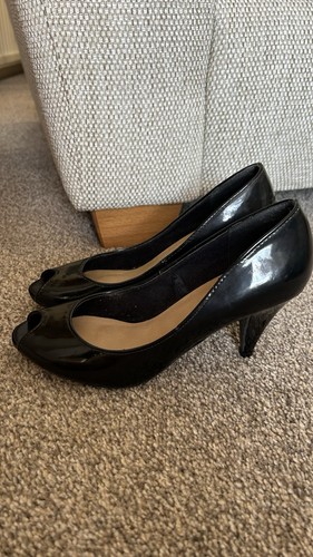 Black patent peep - black,