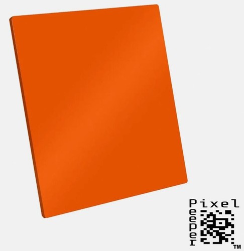 Pixel peeper 100mm - peeper,