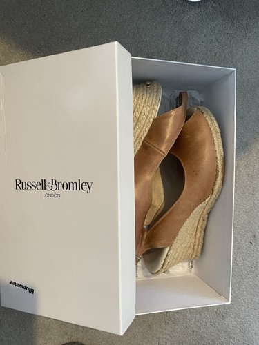 Russell bromley candycrush - russell, &