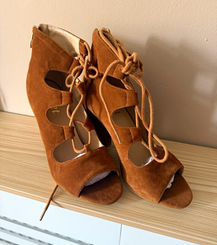 Secret tan suede lace - tan, lace-up