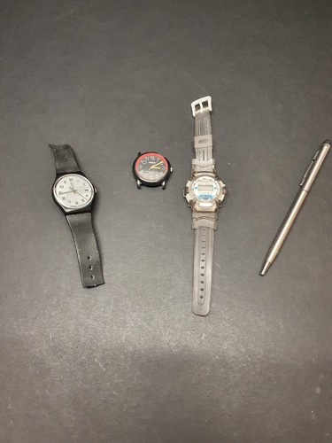 Bundle old watches - old,