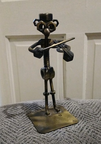 Metal sculpture nut and - nut, bolt