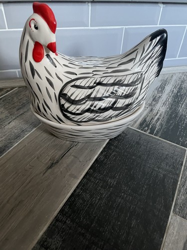 Vintage retro black white hen - retro,