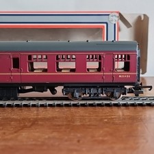 Lima 305323W OO Gauge BR Mk1  Restaurant Buffet Coach M25486 Maroon Boxed