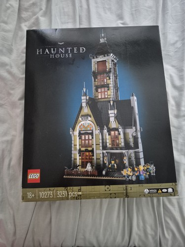 Lego haunted house 10273 set - house,