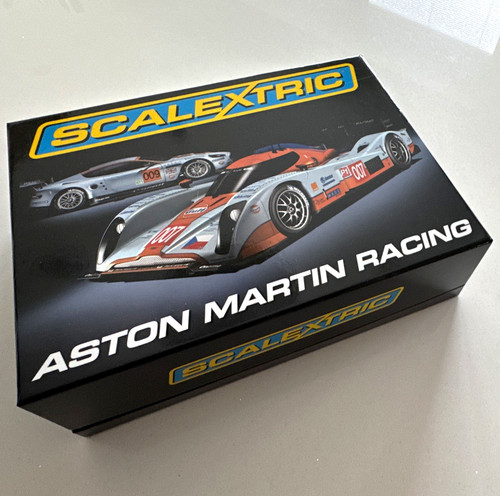 Scalextric aston martin racing - scalextric,