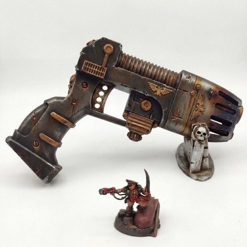 Plasma pistol life - size, 1:1