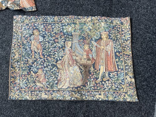 Vintage 1970 medieval - vintage,