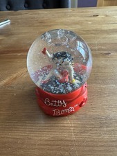 kfs/fs tm hearst betty boop small snow globe