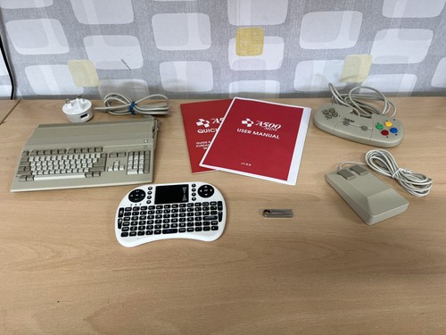 Amiga a500 mini mint - amiga,
