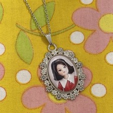 Sindy Doll Necklace Brand New