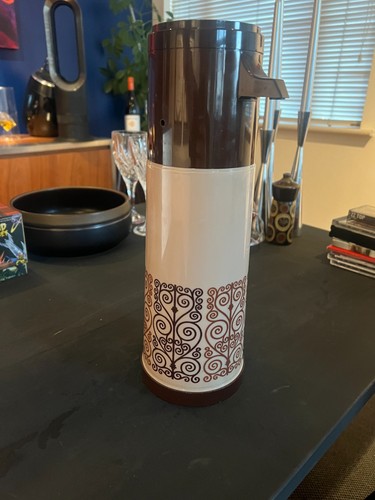 Vintage aladdin pump drink - vintage, pump-a-drink