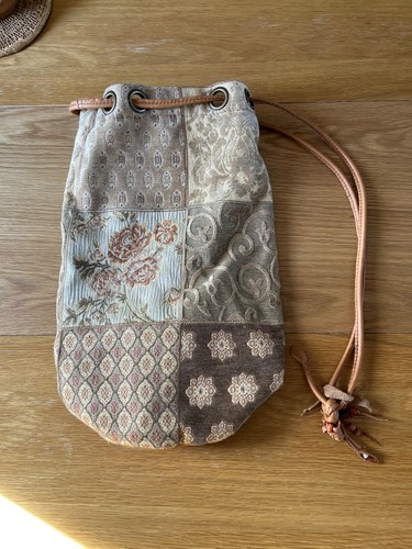 Vintage floral tapestry - , &