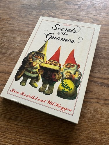 Secrets the gnomes 1982 - secrets, of