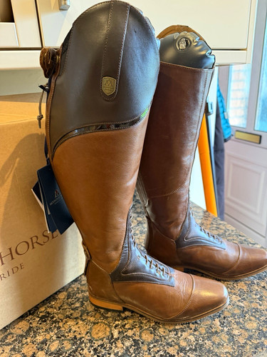 Mountain horse women - horse, women’s