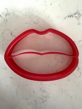 Giant Lips Cookie Cutter