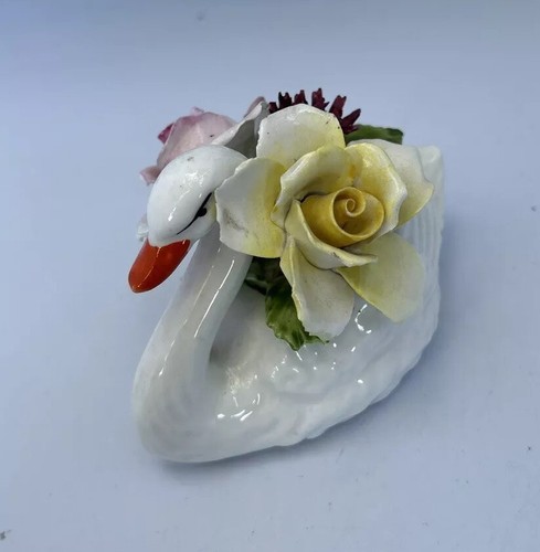 Vintage radnor bone - china, swan