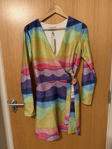 Amazing never fully dress