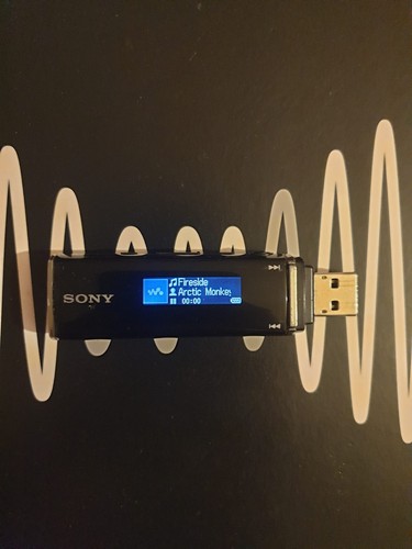 Sony walkman e013f - rare, usb