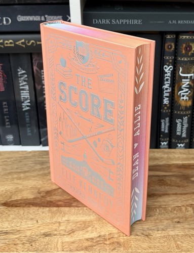 The score elle - the,