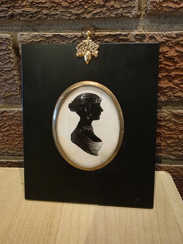 Vtg convex glass acorn - convex,