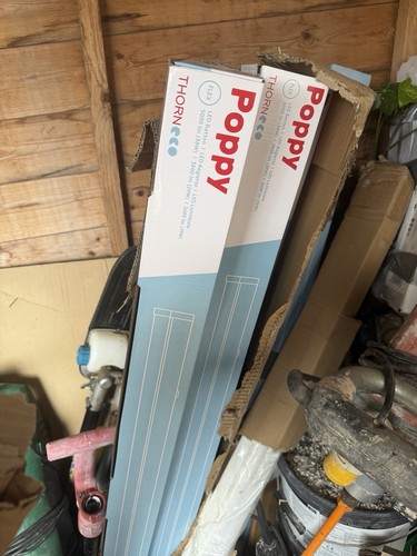 Thorn poppy led batten - poppy,