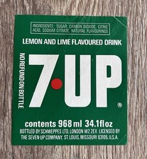 Original Vintage 7-Up paper bottle label from the 1970s