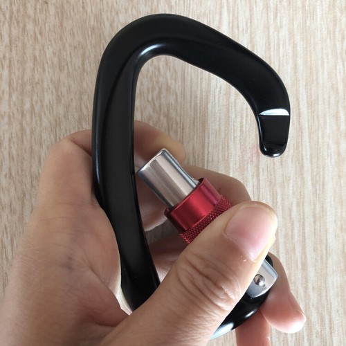 Large steel carabiner - large,