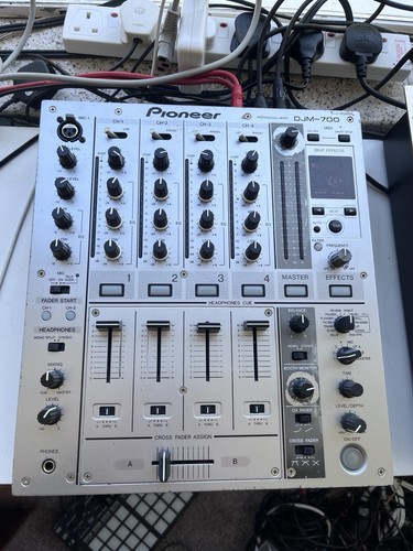 Pioneer djm 700s professional - pioneer,