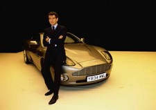 386430 Pierce Brosnan Aston