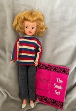 Vintage 1966 Pedigree Weekender Blonde Sindy Doll , Outfit & Booklet . VGC