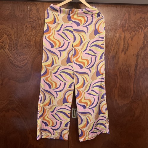 Never fully dressed swirl - never,