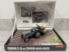 Universal Hobbies - Ferguson TE20 w/Potato Planter - 1:32 - UH7127 - New/Mint