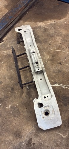 White cross ford transit - cross,