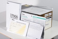 Nikon D7000 18-105 EMPTY BOX + English Manual, Original software & Q-Start Guide
