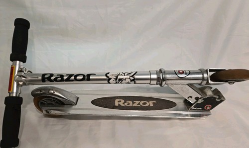 Razor black scooter - black,