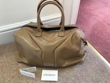 Yves Saint Laurent Easy Bag